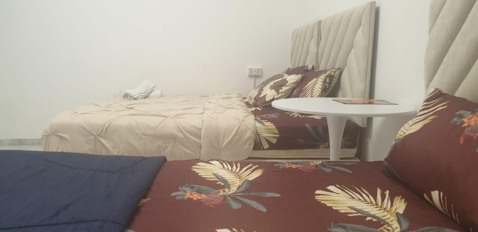 International Abu-Dhabi Hostel Villa Abu Dhabi Buitenkant foto
